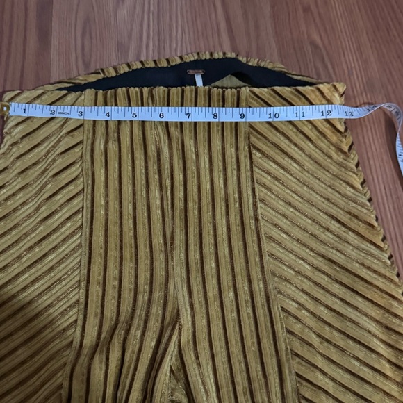 Free People Penny Pull-On Gold Chevron Velvet Flared Pants Bohemian Retro Hippie - Picture 7 of 9
